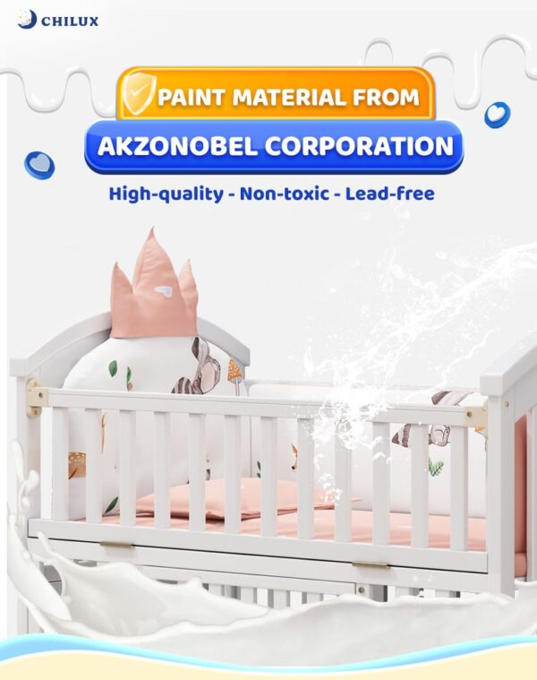 White & Natural Crib Bedding/Cushion